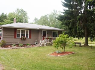 8265 Marble Rd, Akron, NY 14001