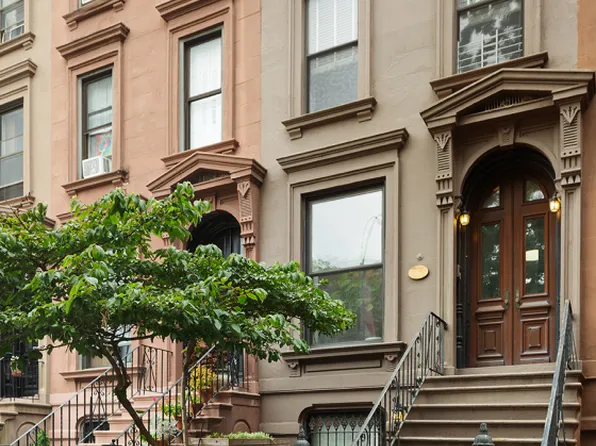186 Washington Avenue image 1 of 12