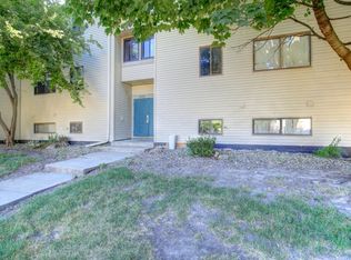 1909 Melrose Dr APT B, Champaign, IL 61820