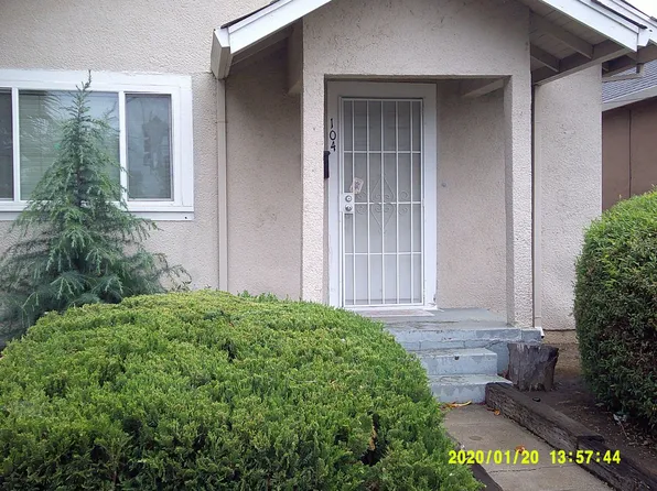 104 Walnut Ave, Vacaville, CA 95688
