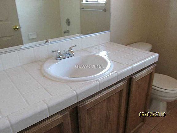 4th image of 2520 Charteroak St