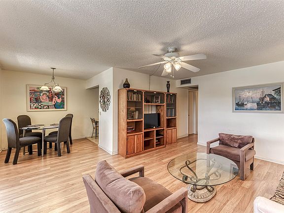 4th image of 47 Lyndhurst B #47
