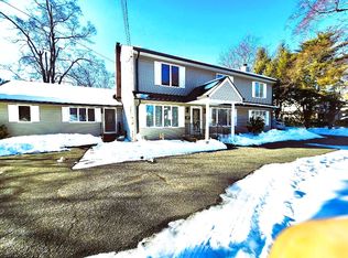 815 Highland Ave, Paramus, NJ 07652
