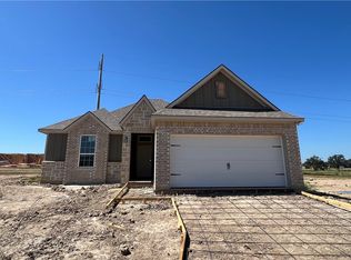 4736 Holm Oak Rd, Bryan, TX 77845