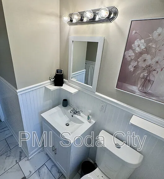3615 Truman St — Photo 5