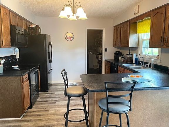 4th image of 168 Celeste Ln