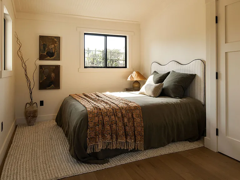 272 Acacia St — Photo 3