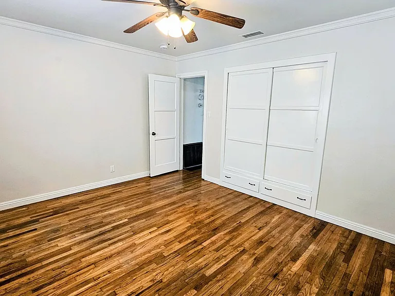 155 W Tudor St — Photo 11