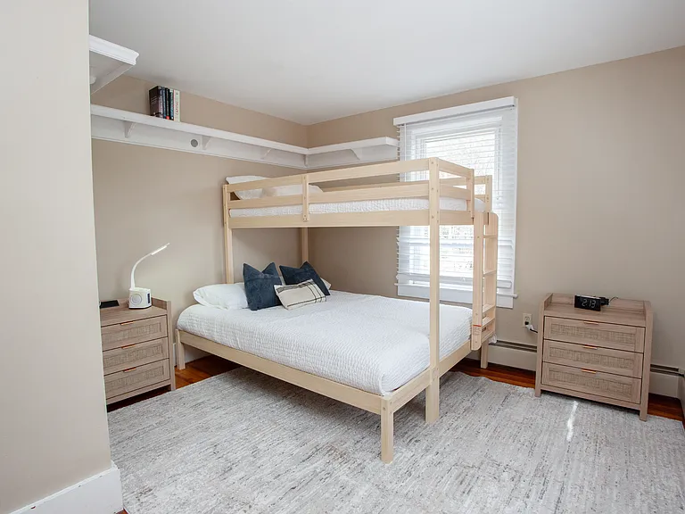 19 Fairview St — Photo 17