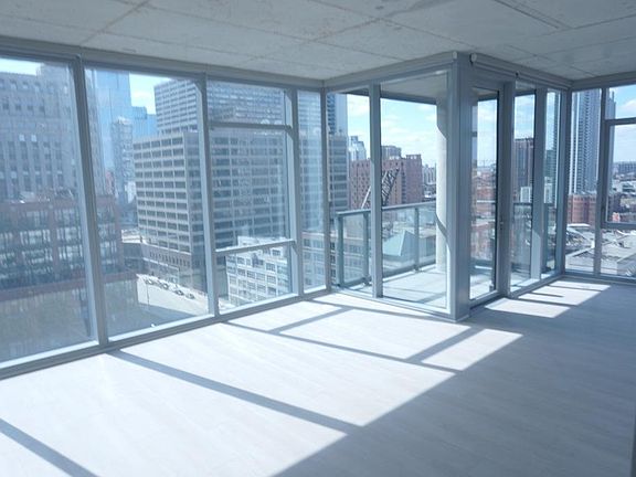 4th image of 360 W Illinois St APT 11B
