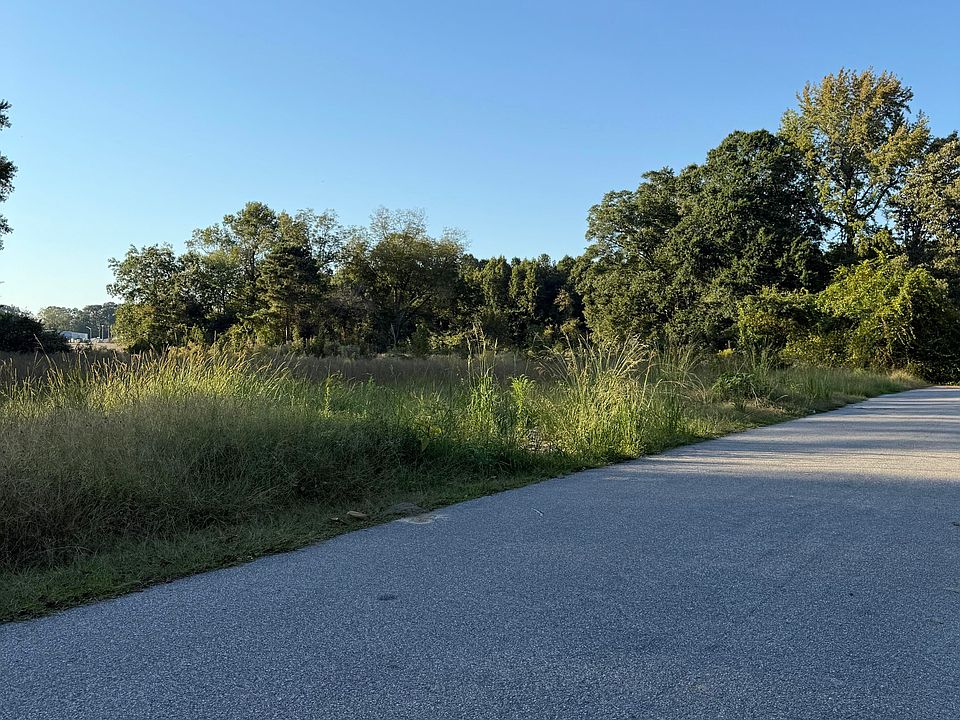 1st image of 0 W College Street LOT 2