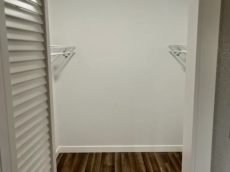 Walk in closet