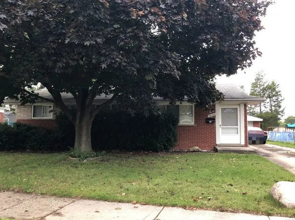 30045 Iroquois Dr, Warren, MI 48088