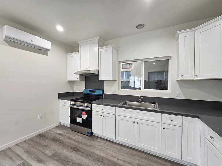 10812 E Klingerman St #1/2 — Photo 8
