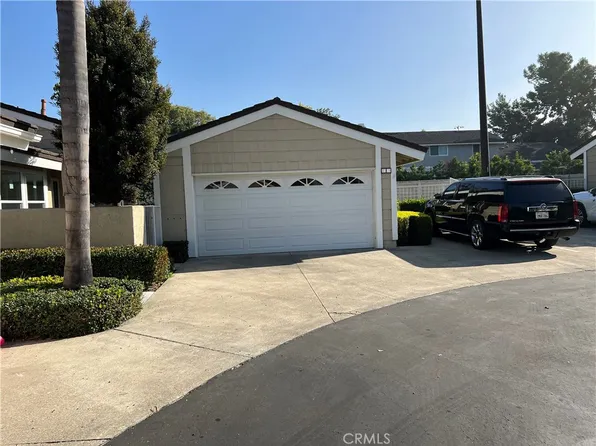6 Lone Pne, Irvine, CA 92604