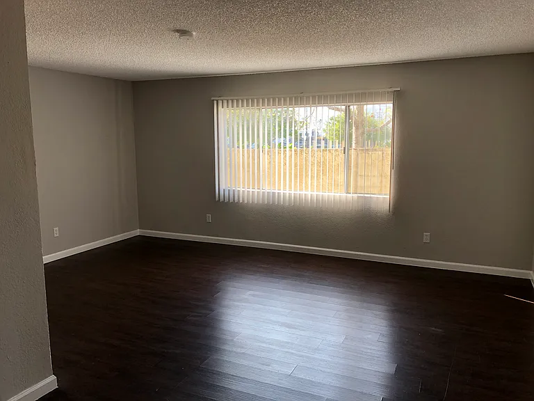 Lemarsh Apartments — Photo 19