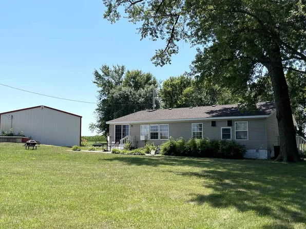 19295 500th St, Scarville, IA 50473