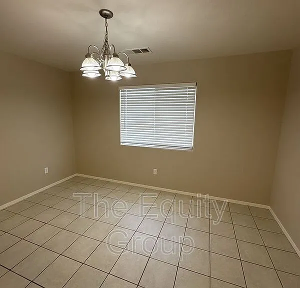 2918 N Terrace St — Photo 5