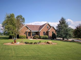 210 Barton Dr, Normandy, TN 37360