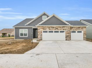 3906 Bay Cir, Champaign, IL