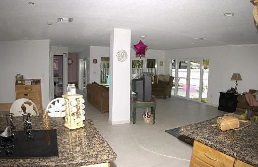 2nd image of 1777 NE 39th St