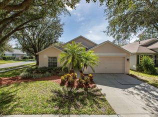 11902 Derbyshire Dr, Tampa, FL 33626