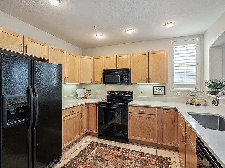 1767 N Pearl St #308 — Photo 15