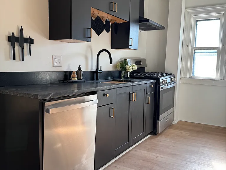 1257 Bagley St #2 — Photo 10