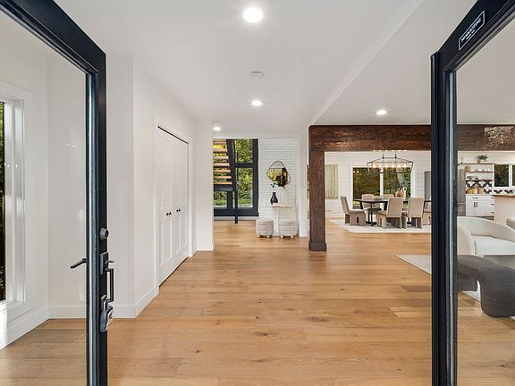 3rd image of 7610 220th Ave NE