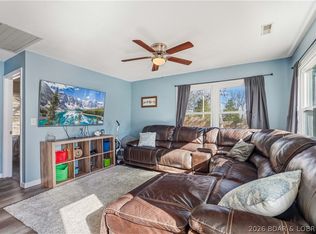 31806 Lakeview Ln, Gravois Mills, MO 65037