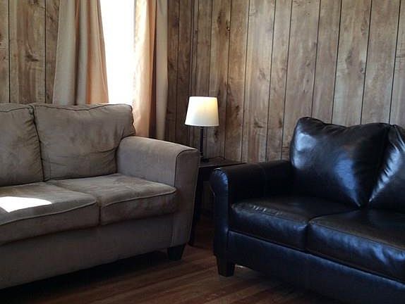 4th image of 189 Middleboro Ave