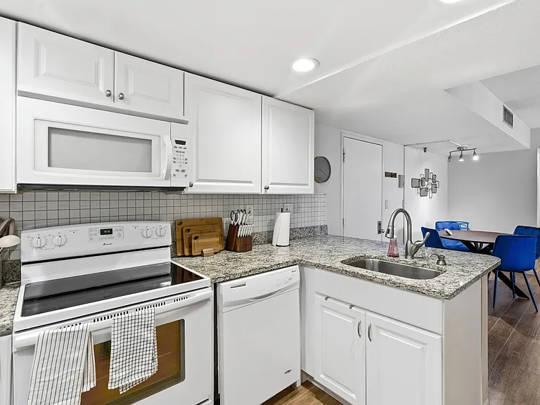 21405 Olean Blvd #228 — Photo 11