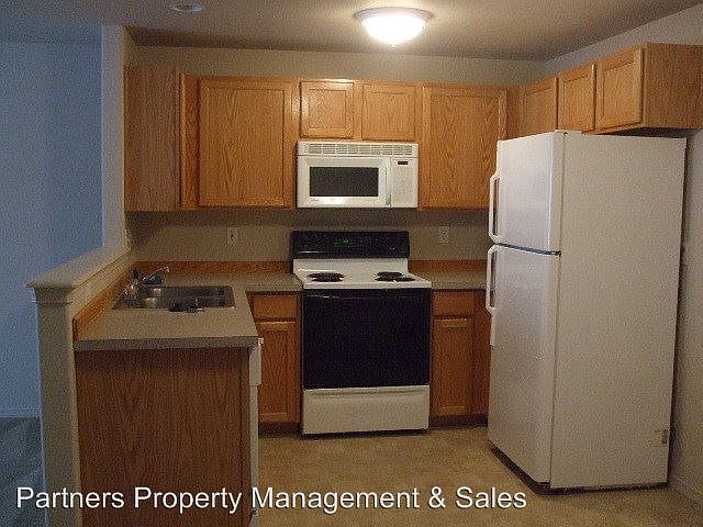2nd image of 2557 NW Cedar Ave