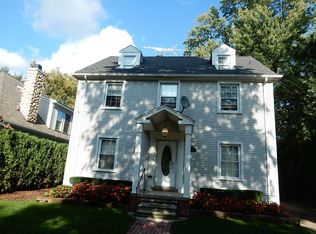 538 Saint Clair St, Grosse Pointe, MI