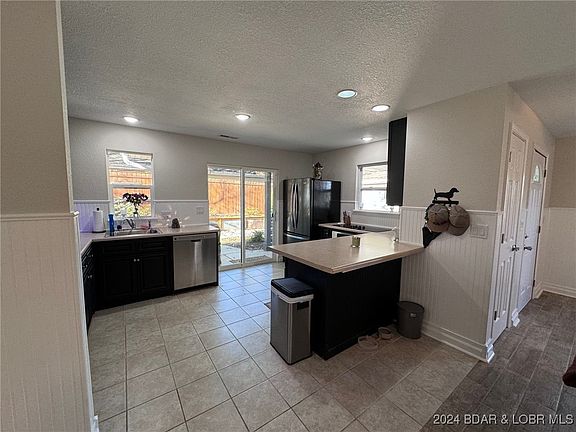 5th image of 168 Caulfield Ave