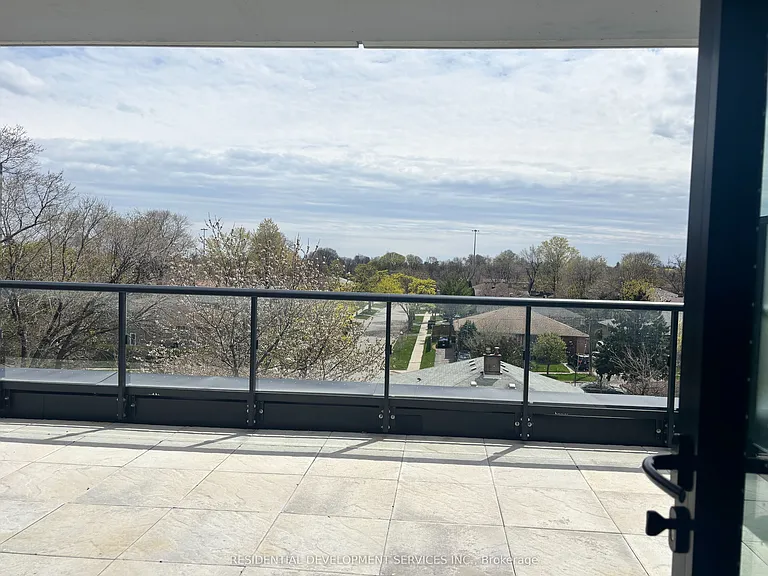 699 Sheppard Ave E #506 — Photo 5