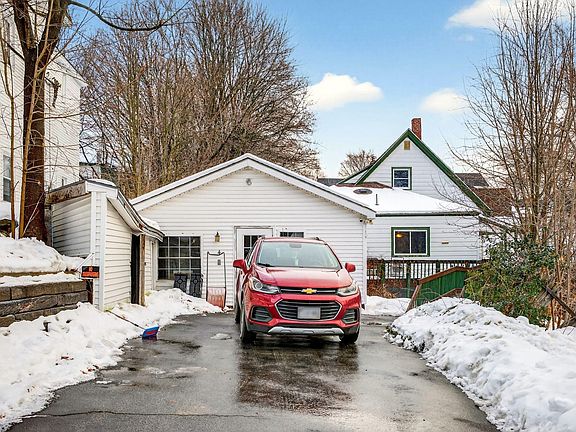 4th image of 109 Penobscot Street