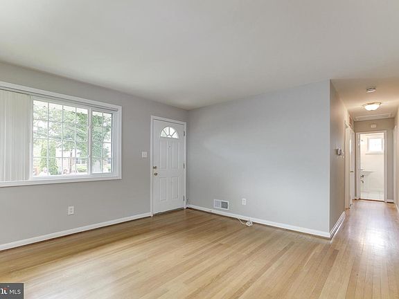 2nd image of 4615 Creek Shore Dr