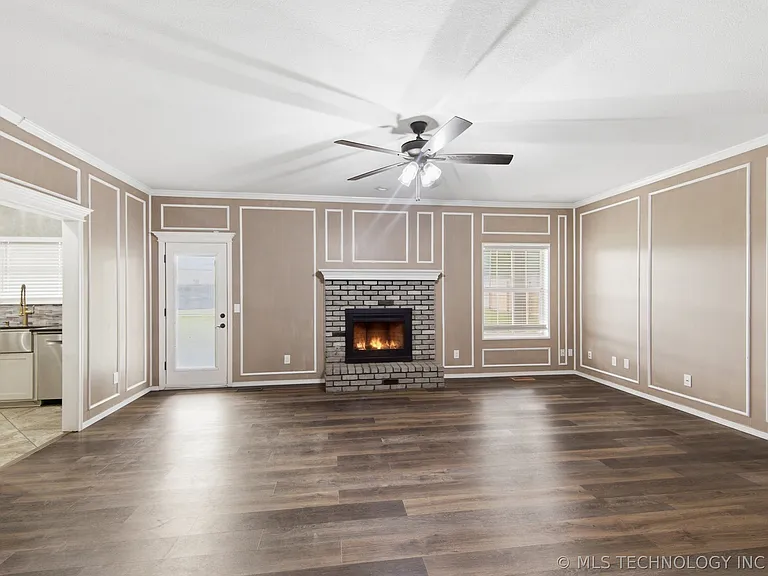 9718 S 99th East Ave — Photo 6