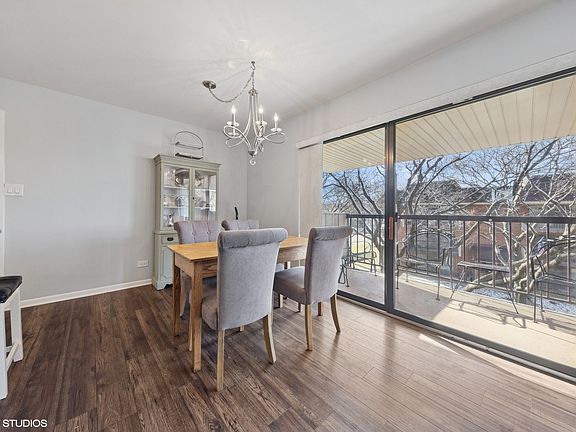 4th image of 221 E Janata Blvd APT 3B