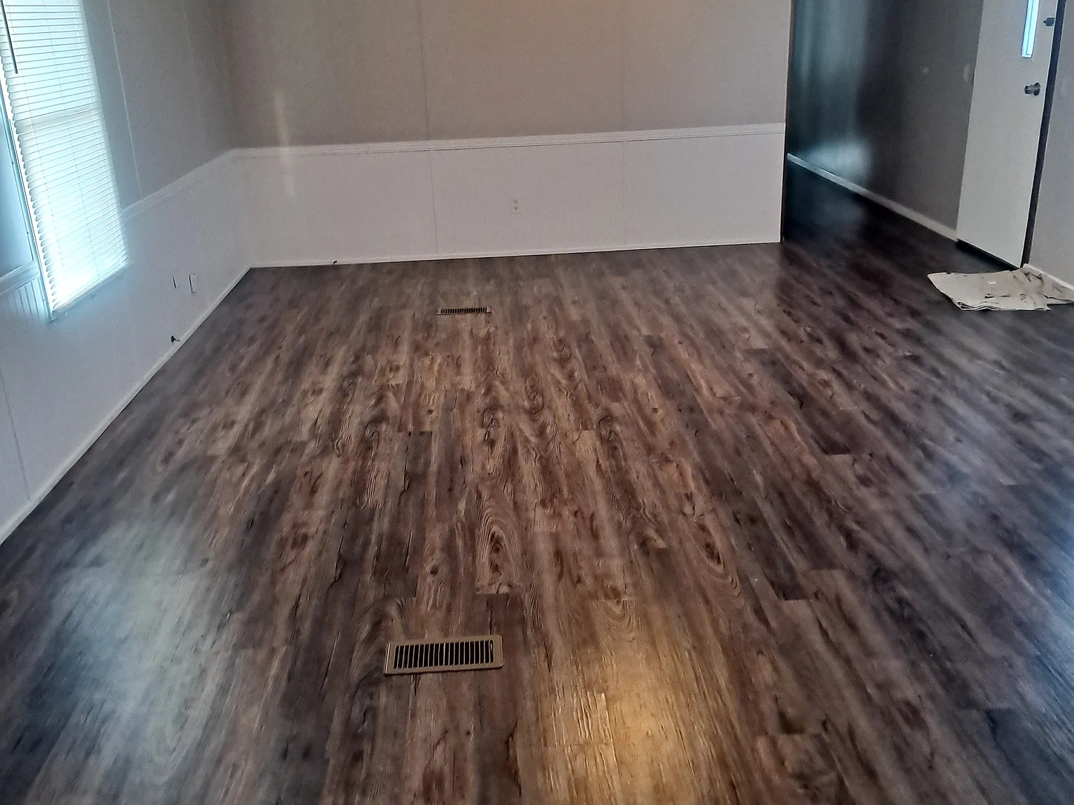 3 bed, 1280 sqft, $975 — Photo 1