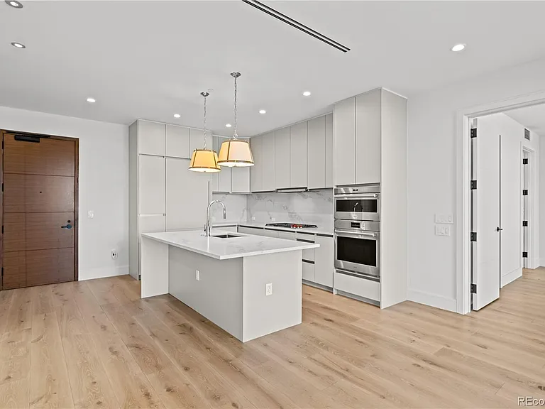 1901 Wazee St #1110 — Photo 2