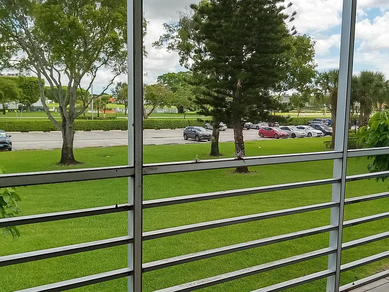16 Dorset Dr #A — Photo 16