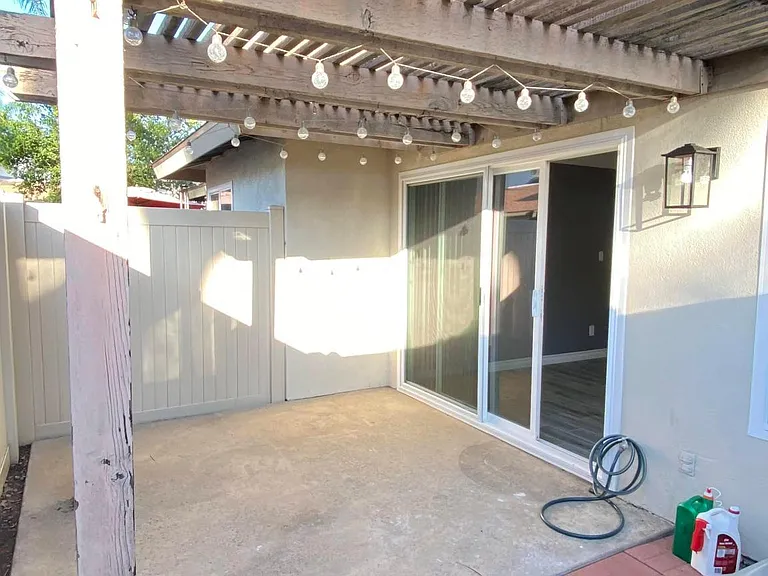 938 Cone Flower Ln — Photo 16