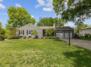 5400 W 65th Ter, Prairie Village, KS 66208