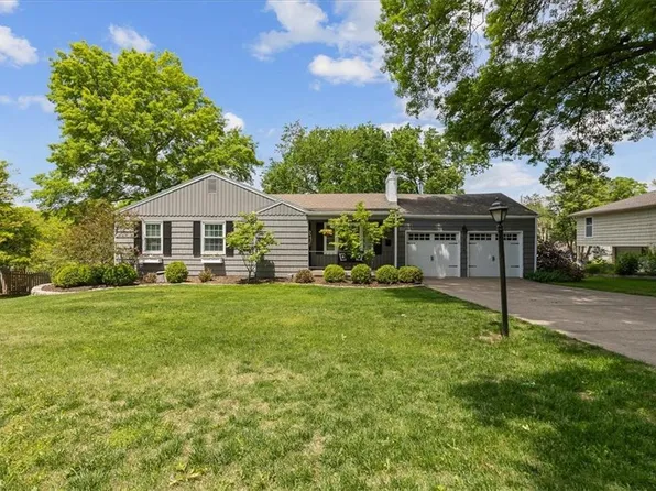 5400 W 65th Ter, Prairie Village, KS 66208