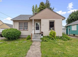 1119 Winsor Ave, North Bend, OR 97459