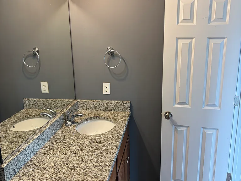 5001 Killam Ave #3 — Photo 13