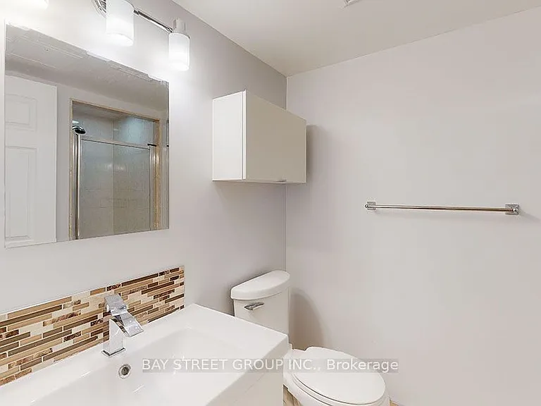 7 Lorraine Dr #1701 — Photo 14