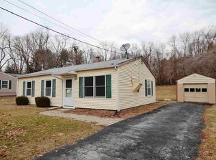 17 McGrath Ter, Fishkill, NY 12524